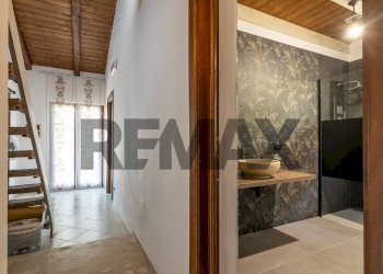 Hall / corridoio - Villa Via per Canicattini
 
29, Siracusa - photo 32