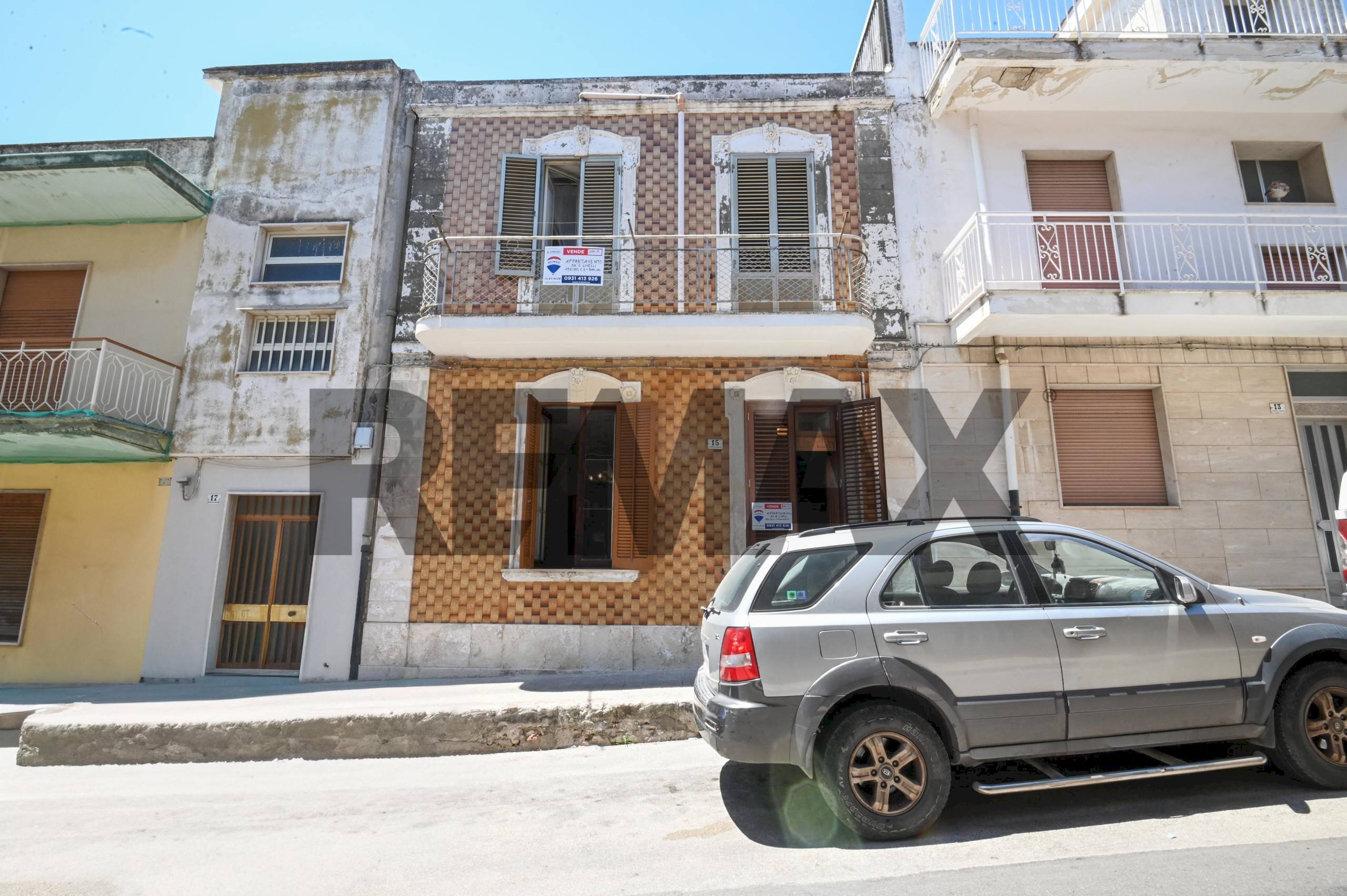 Edificio all\'aperto - Four-room apartment Via Martiri delle Ardeatine
15, Solarino - photo 2