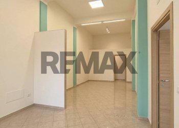 Stanza vuota - Negozio ADRIATICA
 
274, Francavilla al Mare - foto 2