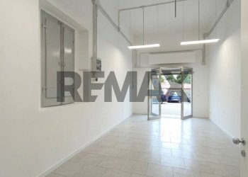 Stanza vuota - Negozio ADRIATICA
 
274, Francavilla al Mare - foto 6