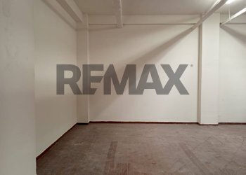 Stanza vuota - Box Via Alcide De Gasperi
 
80, Ancona - foto 5