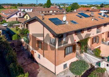 Edificio all\'aperto - Villa Strada Vicinale della Carlina
 
17A, Novara - photo 2