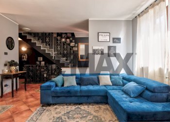 Soggiorno - Villa Strada Vicinale della Carlina
 
17A, Novara - photo 8