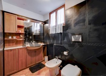 Bagno - Villa Strada Vicinale della Carlina
 
17A, Novara - photo 44