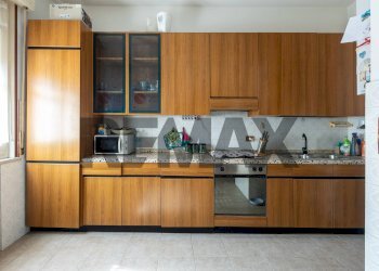 Cucina - Quadrilocale Via Dante Alighieri
 
16, Fidenza - foto 8