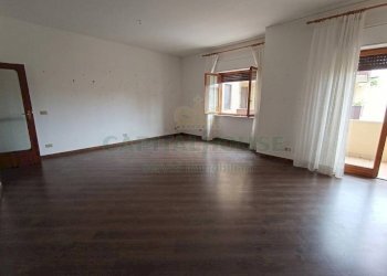 Foto 2 - Three-room apartment Via Antonello da Caserta, Caserta - photo 2
