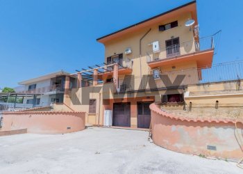 Edificio all\'aperto - Villa VIA ESTERNA FONTANA DEL LUPO
 
12/4, Monreale - photo 10