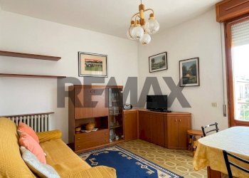 Sala da pranzo - Bilocale via borgo forte
 
6, Villa Minozzo - foto 2