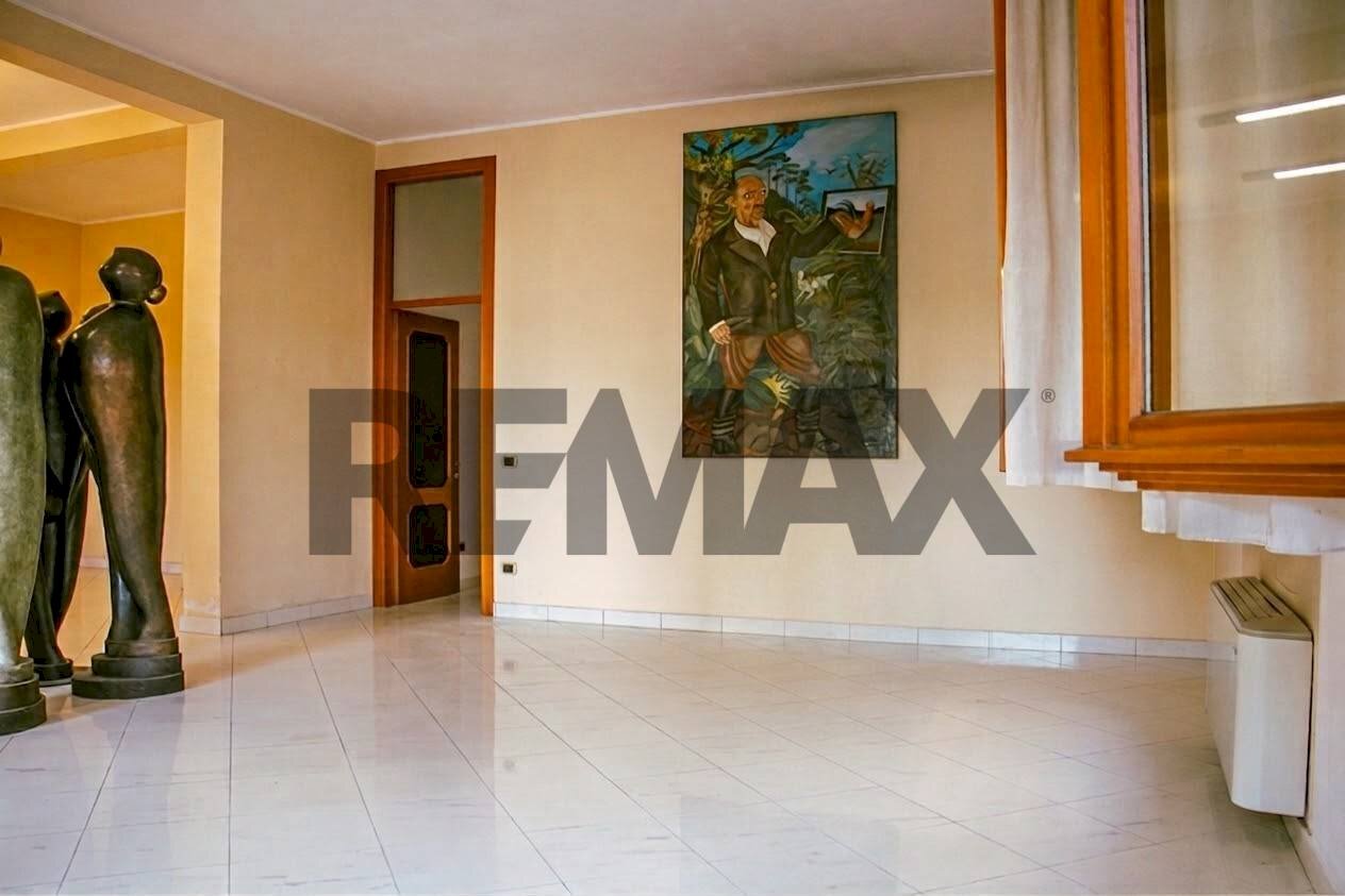 Stanza vuota - Commercial Premises VIA BACCHIAVINI
 
9, Guastalla - photo 1