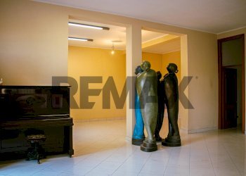Soggiorno - Commercial Premises VIA BACCHIAVINI
9, Guastalla - photo 5