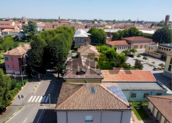 Edificio all\'aperto - Bilocale via Bacchiavini
 
9/1, Guastalla - foto 3