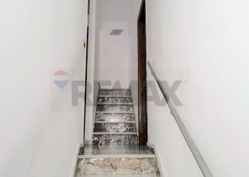 Scale - Independent house Via Enrico Toti
 
12, Ispica - photo 7