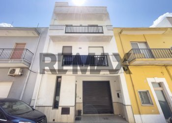 Edificio all\'aperto - Casa indipendente Via Lombardia
snc, Carovigno - foto 1