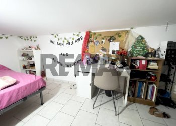 Camera / camera da letto - Casa indipendente Via Lombardia
snc, Carovigno - foto 5