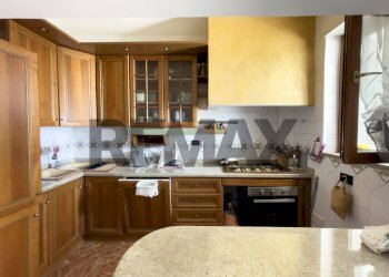 Cucina - Casa indipendente Via Lombardia
snc, Carovigno - foto 12