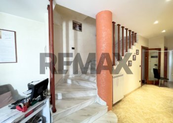Scale - Casa indipendente Via Lombardia
snc, Carovigno - foto 15