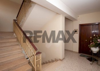 Scale - Apartment via Firenze
 
71, Frosinone - photo 22
