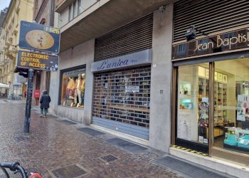 Zona - Negozio via Ugo Bassi, 15, Bologna (zona Centro Storico) - foto 10