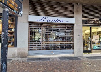 Ingresso - Negozio via Ugo Bassi, 15, Bologna (zona Centro Storico) - foto 12