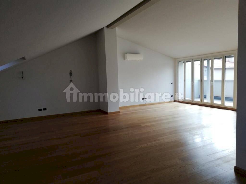 Stanza non arredata - Appartamento via Giulio Uberti, Milano - foto 2