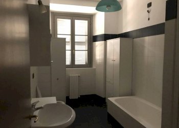 Bagno - Three-room apartment via Festa del Perdono, Milano - photo 14