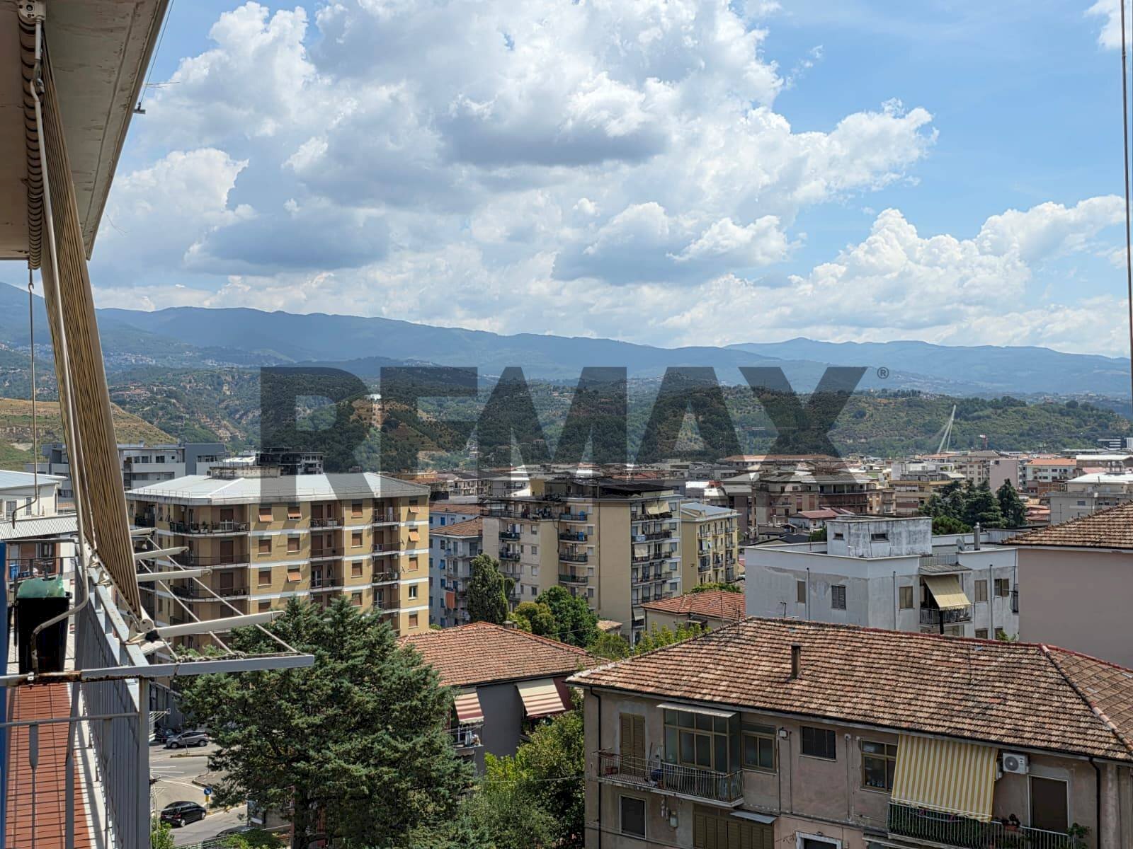 Edificio all\'aperto - Appartamento Piazza 1 Maggio
 
4, Cosenza - foto 1