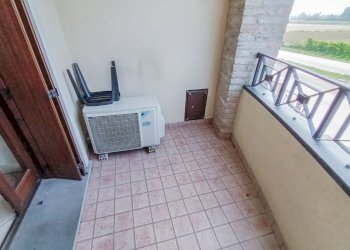 Veranda - Three-room apartment via del Curato, Cento - photo 9
