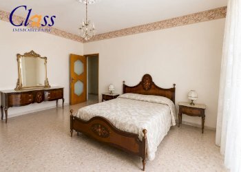 Foto 13 - Four-room apartment VIA VITTORIO VENETO, Giovinazzo - photo 12
