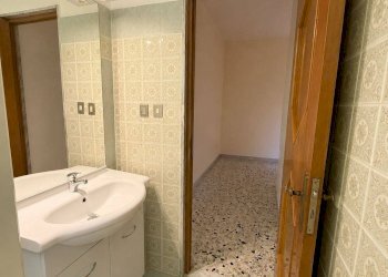 Foto 15 - Four-room apartment VIA VITTORIO VENETO, Giovinazzo - photo 14