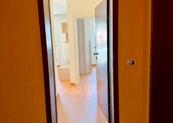 Interno palazzo - Two-room apartment via Luigi Cibrario, 33, Genova (neighborhood Sestri Ponente) - photo 2