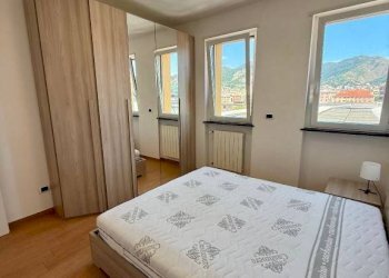 Camera da letto - Two-room apartment via Luigi Cibrario, 33, Genova (neighborhood Sestri Ponente) - photo 5