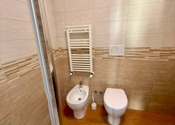 Bagno - Two-room apartment via Luigi Cibrario, 33, Genova (neighborhood Sestri Ponente) - photo 11