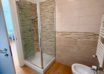 Bagno - Two-room apartment via Luigi Cibrario, 33, Genova (neighborhood Sestri Ponente) - photo 12