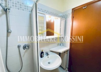 Bagno - Appartamento via Leopoldo Gasparotto, 57, Varese - foto 19