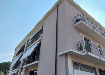 Facciata - Four-room apartment via Piemonte, 3, Varese (neighborhood Masnago) - photo 2
