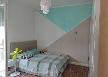 Camera da letto - Four-room apartment via Piemonte, 3, Varese (neighborhood Masnago) - photo 23