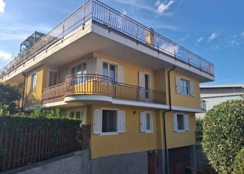 Facciata - Four-room apartment via Vecchia di Cuneo, 59, Borgo San Dalmazzo - photo 3