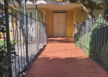 Interno palazzo - Four-room apartment via Vecchia di Cuneo, 59, Borgo San Dalmazzo - photo 6