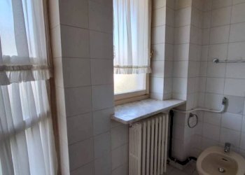 Bagno - Four-room apartment via Vecchia di Cuneo, 59, Borgo San Dalmazzo - photo 38