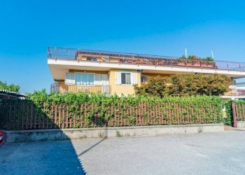 Facciata - Four-room apartment via Vecchia di Cuneo, 59, Borgo San Dalmazzo - photo 48