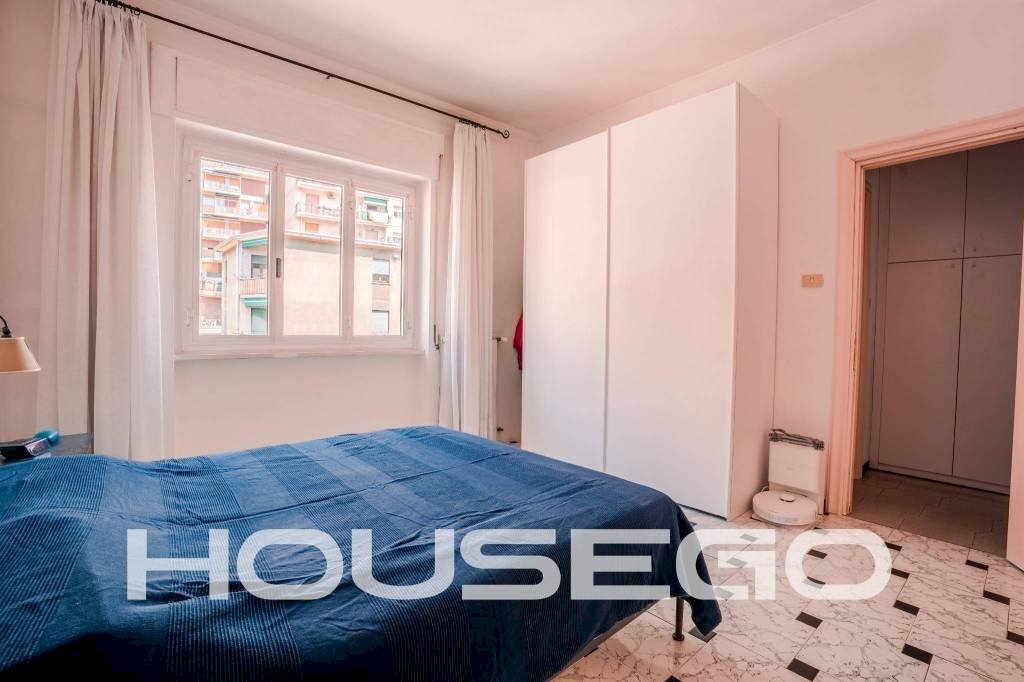 Camera da letto - Two-room apartment via Napoli, 52, Genova (neighborhood Lagaccio) - photo 3