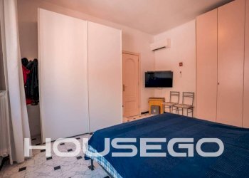 Camera da letto - Bilocale via Napoli, 52, Genova (zona Lagaccio) - foto 5