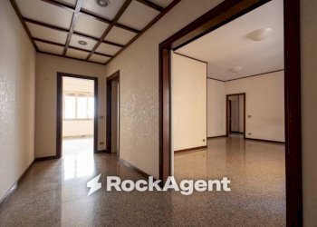 Corridoio - Apartment via Raffaele Teti, 73, Catanzaro - photo 3