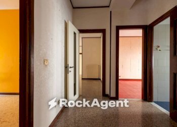 Corridoio - Apartment via Raffaele Teti, 73, Catanzaro - photo 22