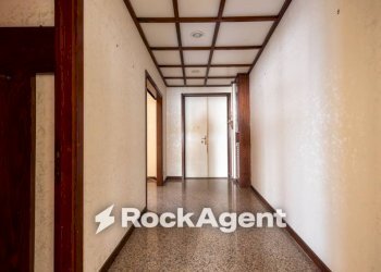 Corridoio - Appartamento via Raffaele Teti, 73, Catanzaro - foto 4