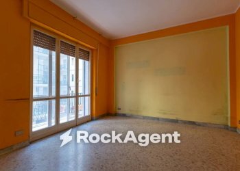 Cucina - Appartamento via Raffaele Teti, 73, Catanzaro - foto 17