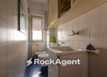 Bagno - Appartamento via Raffaele Teti, 73, Catanzaro - foto 28