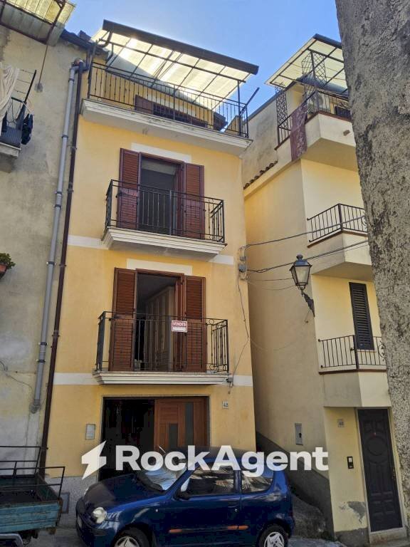 Facciata - Casa indipendente via Cirillo, 42, Mammola - foto 1