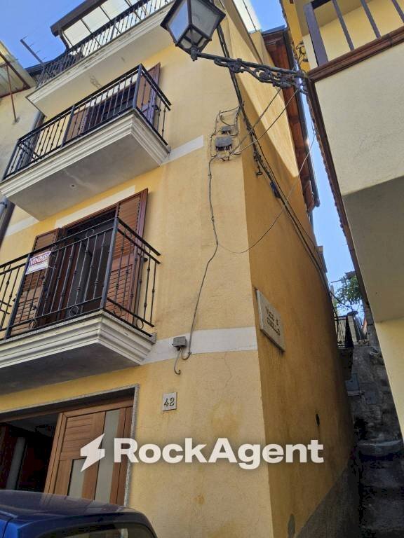 Facciata - Casa indipendente via Cirillo, 42, Mammola - foto 2