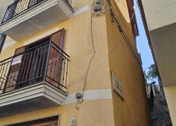 Facciata - Casa indipendente via Cirillo, 42, Mammola - foto 2